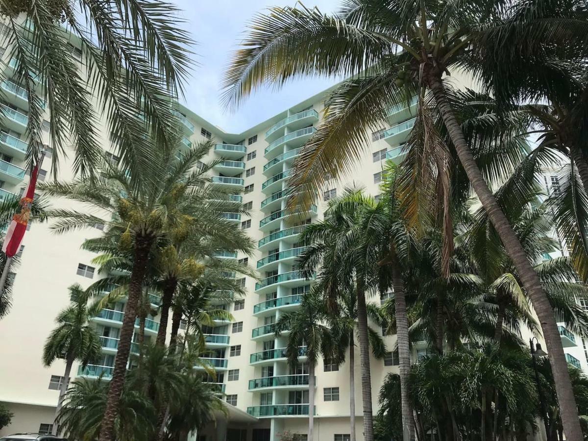 Ferienwohnung The Thides Hollywood Exterior foto